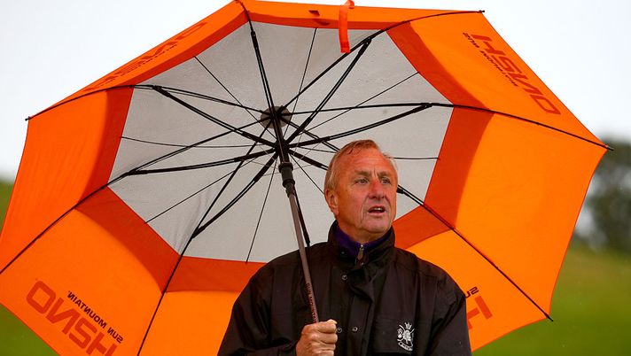 KINGSBARNS, SCOTLAND - OCTOBER 04:  Johan Cruyff during the third round of the 2014 Alfred Dunhill Links Championship at Kingsbarns Golf Links on October 4, 2014 in Kingsbarns, Scotland. (Photo by Matthew Lewis/Getty Images) 