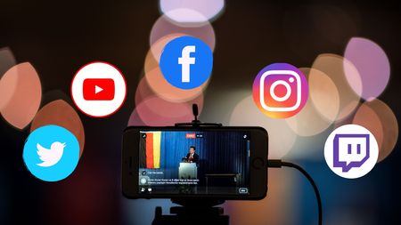 Serie A, le squadre italiane più seguite sui social. Quanti follower hanno Milan, Inter, Juventus, Napoli e Roma? (credits Getty Images) Serie A, le squadre italiane più seguite sui social