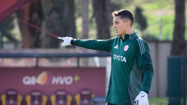 Gollini festeggia i 30 anni: “Si continua a combattere”. E spunta il cuore di ElSha - immagine 1