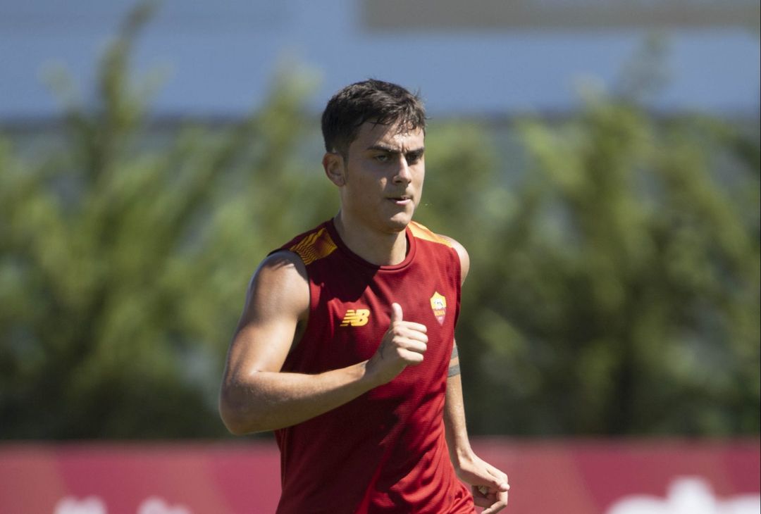 Allenamento mattutino per Paulo Dybala – FOTO GALLERY - immagine 6