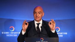 Infantino: “Stiamo lavorando affinché i tifosi possano essere riammessi negli stadi”