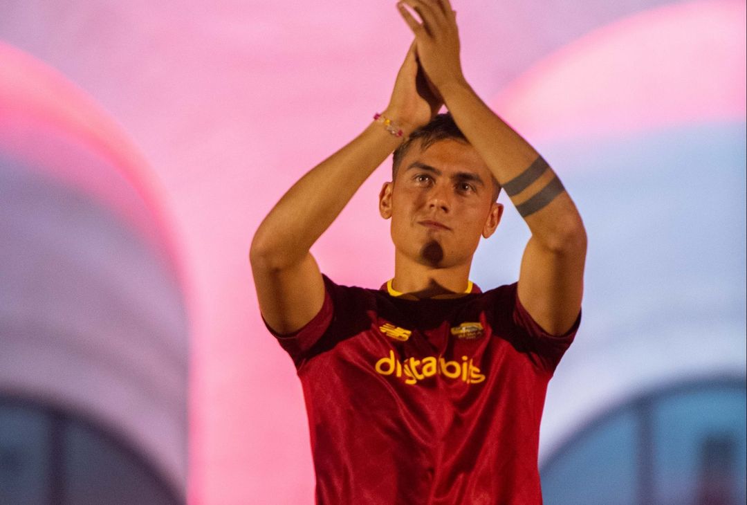 Dybala si presenta al Colosseo Quadrato – FOTO GALLERY - immagine 38