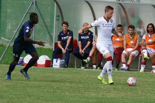 Pontus Jansson è entrato al 15' del primo tempo per sostituire l'infortunato Avelar Pontus Jansson è entrato al 15' del primo tempo per sostituire l'infortunato Avelar