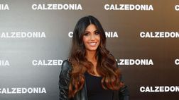 Federica Nargi, passione rossetti: le immagini dell’ultimo shooting romano