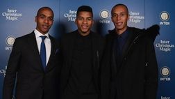 Inter, tutta l’eleganza di Dalbert con Joao Mario e Miranda: “Un giorno dirò ai nipoti…”