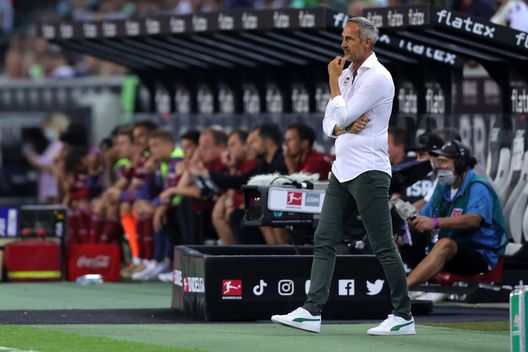 Adi Hutter, Borussia Monchengladbach (Getty Images,) Zakaria saluta il Borussia Monchengladbach e club di A si muovono- immagine 2