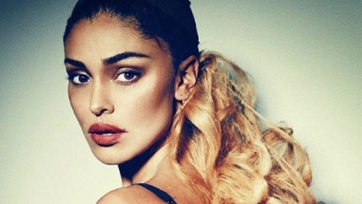 Da Belen a Nainggolan, il “dentista dei vip” svela il segreto dei loro sorrisi smaglianti  Da Belen a Nainggolan, il “dentista dei vip” svela il segreto dei loro sorrisi smaglianti