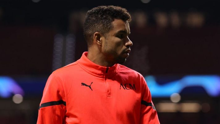 MADRID, SPAIN - NOVEMBER 24: Junior Messias of AC Milan warms up before the UEFA Champions League group B match between Atletico Madrid and AC Milan at Wanda Metropolitano on November 24, 2021 in Madrid, Spain. (Photo by Gonzalo Arroyo Moreno/Getty Images) FLASH – Convocati Milan: Messias out per infortunio! Rebic, Calabria e la formazione… - immagine 1