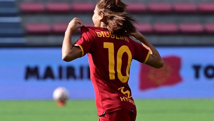 Roma Femminile, ufficiale il rinnovo di Manuela Giugliano fino al 2025 - immagine 1
