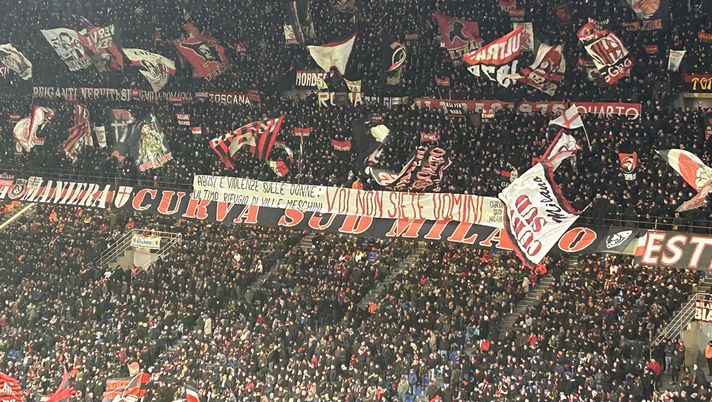 Milan-Fiorentina Serie A 2023-2024 Curva Sud Milano striscione contro Violenza sulle Donne