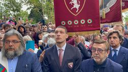 Belotti a furor di popolo: acclamato a Superga, i tifosi gli chiedono di restare