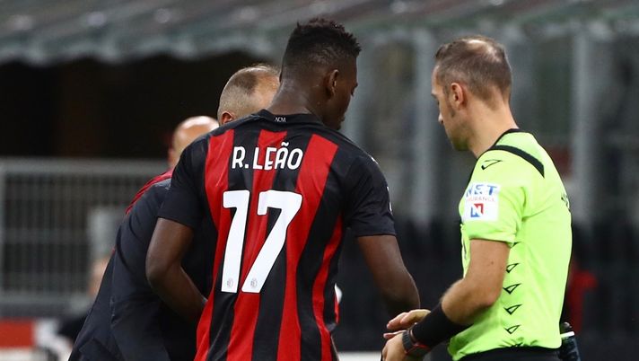 Rafael Leao esce per infortunio durante Milan-Cagliari (credits: GETTY Images) 