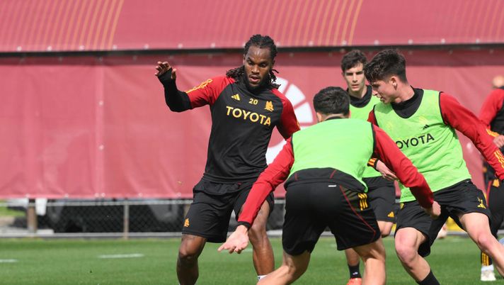 ROME, ITALY - MARCH 03: AS Roma player Renato Sanches during training session at Centro Sportivo Fulvio Bernardini on March 03, 2024 in Rome, Italy. (Photo by Luciano Rossi/AS Roma via Getty Images) Roma, la ripresa degli allenamenti in vista del Brighton: out Kristensen e Karsdorp - immagine 1