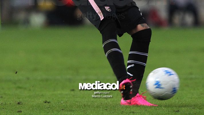 BRESCIA, ITALY - SEPTEMBER 02:  Michel Morganella of US Citta di Palermo in action during the Serie B between Brescia Calcio and US Citta di Palermo at Stadio Mario Rigamonti on September 2, 2017 in Brescia, Italy.  (Photo by Marco Luzzani/Getty Images)  BRESCIA, ITALY - SEPTEMBER 02:  Michel Morganella of US Citta di Palermo in action during the Serie B between Brescia Calcio and US Citta di Palermo at Stadio Mario Rigamonti on September 2, 2017 in Brescia, Italy.  (Photo by Marco Luzzani/Getty Images)