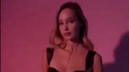 VIDEO / Viky Varga, fisico da urlo! Lo shooting è bollente