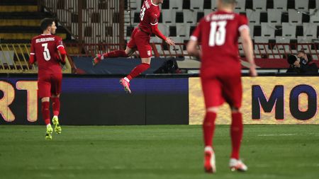 BELGRADE, SERBIA - MARCH 24: Dusan Vlahovic of Serbia celebrates after scoring his sides first goal during the FIFA World Cup 2022 Qatar qualifying match between Serbia and Republic of Ireland on March 24, 2021 in Belgrade, Serbia. Sporting stadiums around Serbia remain under strict restrictions due to the Coronavirus Pandemic as Government social distancing laws prohibit fans inside venues resulting in games being played behind closed doors. (Photo by Srdjan Stevanovic/Getty Images) BELGRADE, SERBIA - MARCH 24: Dusan Vlahovic of Serbia celebrates after scoring his sides first goal during the FIFA World Cup 2022 Qatar qualifying match between Serbia and Republic of Ireland on March 24, 2021 in Belgrade, Serbia. Sporting stadiums around Serbia remain under strict restrictions due to the Coronavirus Pandemic as Government social distancing laws prohibit fans inside venues resulting in games being played behind closed doors. (Photo by Srdjan Stevanovic/Getty Images)