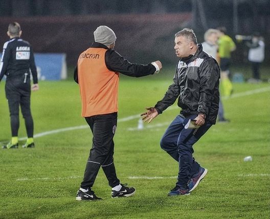 Di Donato (a sinistra) esulta dopo la vittoria sul Carpi Di Donato (a sinistra) esulta dopo la vittoria sul Carpi