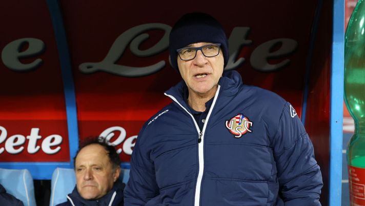 NAPLES, ITALY - JANUARY 17: Davide Ballardini US Cremonese coach before the Coppa Italia match between SSC Napoli and US Cremonese at Stadio Diego Armando Maradona on January 17, 2023 in Naples, Italy. (Photo by Francesco Pecoraro/Getty Images) Cremonese, Ballardini: “A Bologna per giocarcela contro una squadra attrezzata” - immagine 1