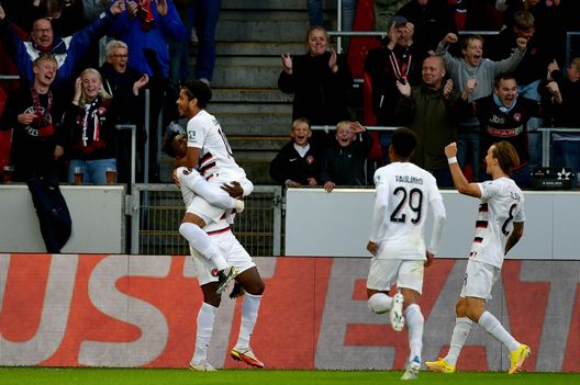 L'esultanza del Midtjylland L'esultanza del Midtjylland