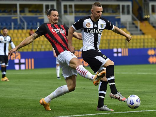 Zlatan Ibrahimovic, punta Milan Zlatan Ibrahimovic, punta Milan