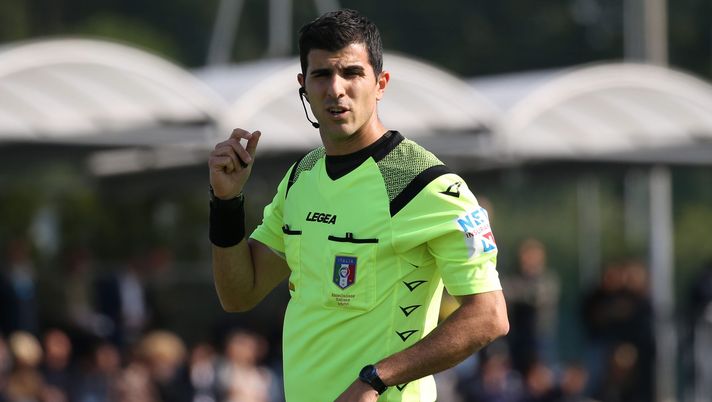 EMPOLI, ITALY - OCTOBER 07: Matteo Gualtieri referee during the Serie A Primavera match between Empoli U19 and Napoli U19 on October 7, 2019 in Empoli, Italy. (Photo by Gabriele Maltinti/Getty Images) Palermo