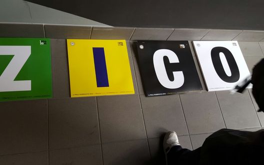 Una immagine dedicata a Zico dentro lo stadio Friuli 