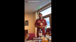 Video – Verdi festeggia il compleanno in ritiro con i compagni: “Grazie a tutti”