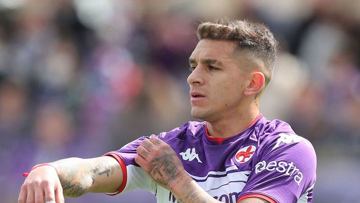 FLORENCE, ITALY - APRIL 03: Lucas Sebastián Torreira Di Pascua of ACF Fiorentina reacts during the Serie A match between ACF Fiorentina and Empoli FC at Stadio Artemio Franchi on April 3, 2022 in Florence, Italy. (Photo by Gabriele Maltinti/Getty Images) Torreira: “Spero di restare alla Fiorentina, l’ho già detto più volte. Ora mi riposo” - immagine 1