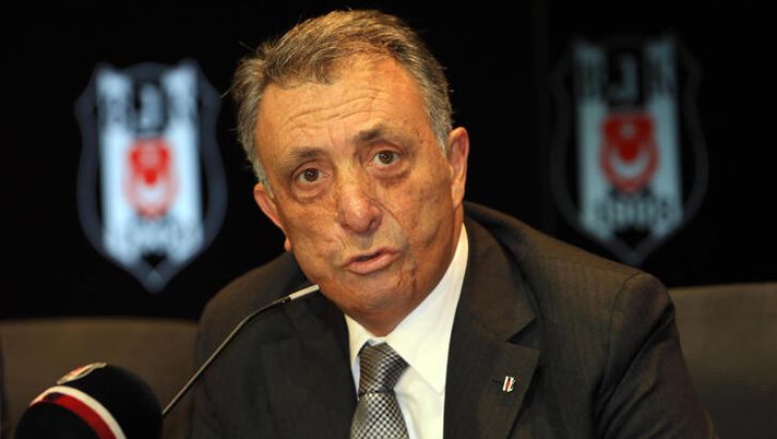 Il presidente del Besiktas allarga i cordoni della borsa alla vigilia del derby... Il presidente del Besiktas allarga i cordoni della borsa alla vigilia del derby...