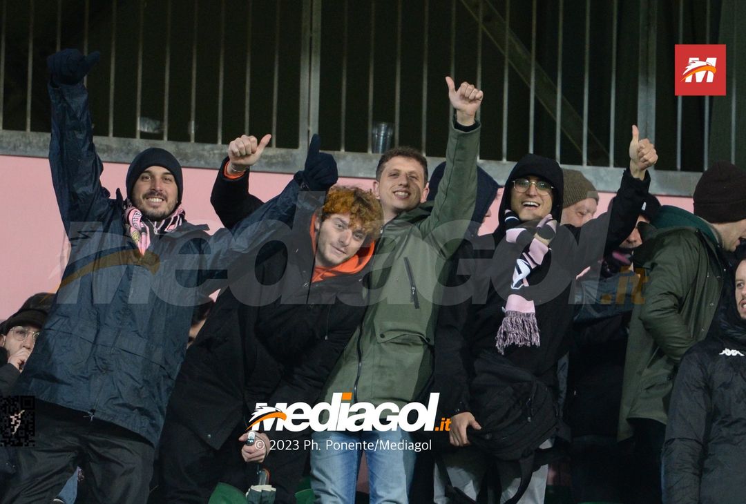 FOTOTIFO Palermo-Ternana 0-0, gli scatti ai tifosi al “Renzo Barbera” (Gallery) - immagine 37