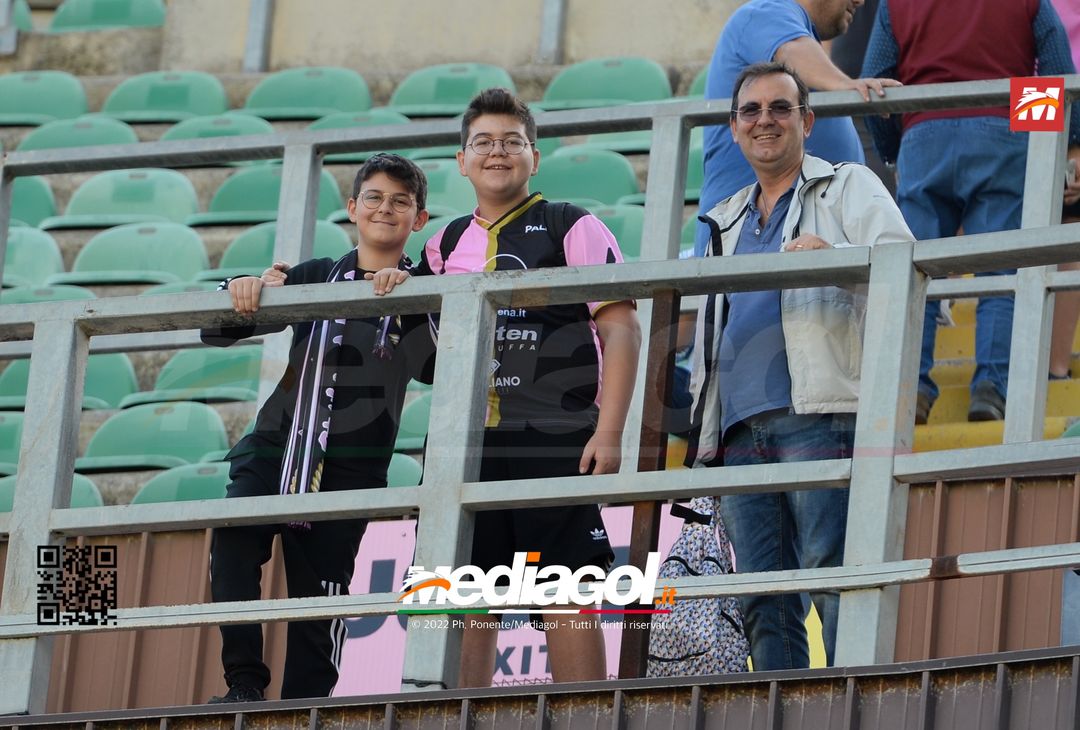 FOTOTIFO Palermo-Cittadella 0-0, i tifosi allo Stadio “Renzo Barbera” (Gallery) - immagine 43