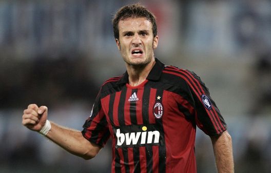 Alberto Gilardino (attaccante AC Milan), qui nella stagione 2006-2007 | Milan News (Getty Images) Alberto Gilardino AC Milan