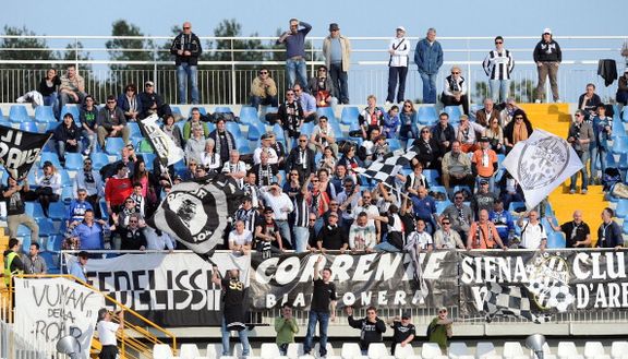 Tifosi ( Getty Images) Tifosi ( Getty Images)