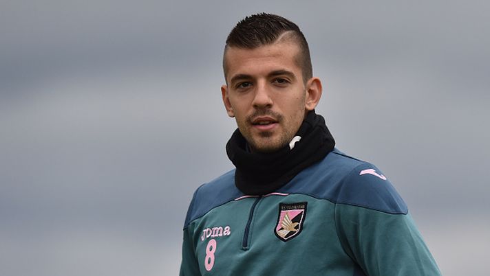 Foto, anche Trajkovski in viaggio verso la Sicilia: &#8220;Vacanze finite. Palermo, arrivo&#8221; 