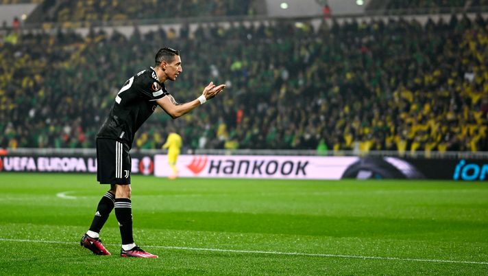 NANTES, FRANCE - FEBRUARY 23: Angel Di Maria of Juventus celebrates after scoring his team's first goal during the UEFA Europa League knockout round play-off leg two match between FC Nantes and Juventus at Beaujoire Stadium on February 23, 2023 in Nantes, France. (Photo by Daniele Badolato - Juventus FC/Juventus FC via Getty Images) Juventus agli ottavi di Europa League: Di Maria mattatore nell’ultima prima del derby - immagine 1