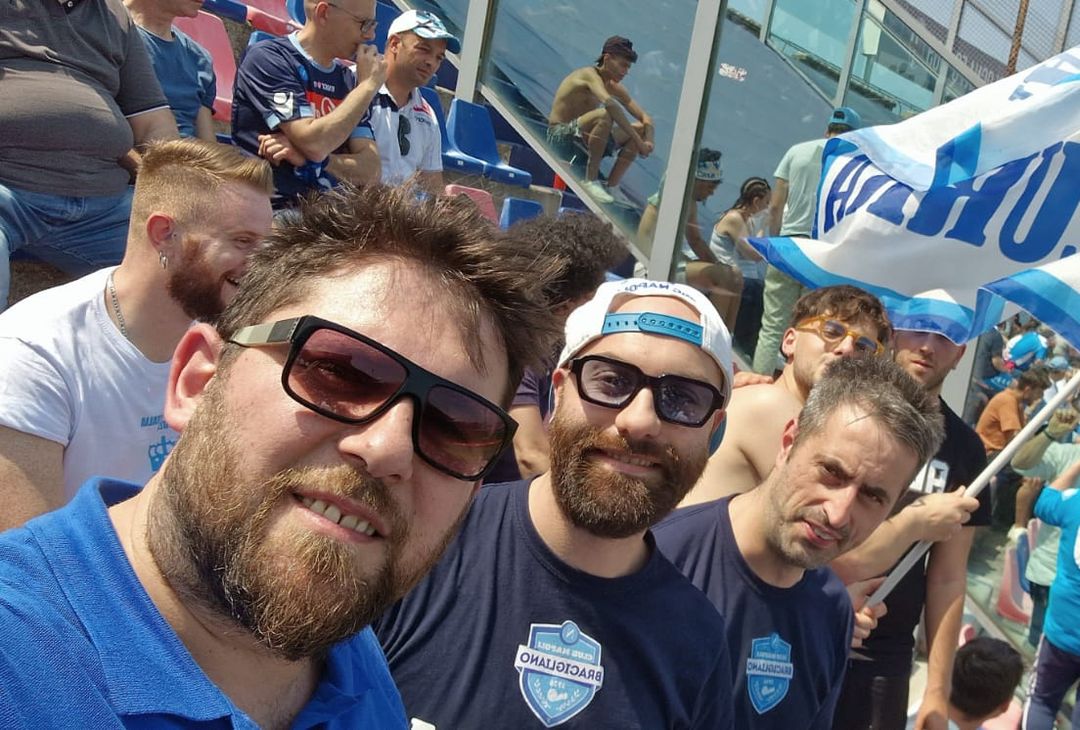 GALLERY I club UANM festeggiano lo Scudetto allo stadio Dall’Ara e dalle sedi - immagine 20