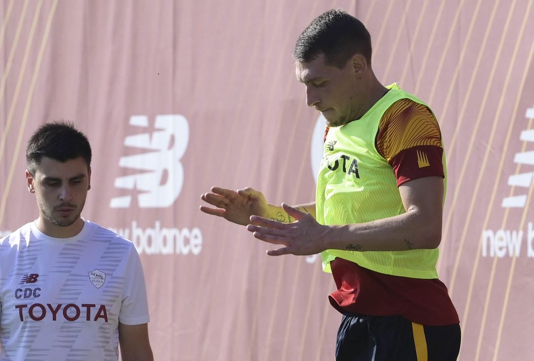 Roma, il primo allenamento con i compagni di Belotti – FOTO GALLERY - immagine 25