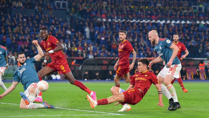 Getty Images Roma, la Uefa premia Dybala: è suo il gol più bello dei quarti di Europa League - immagine 1