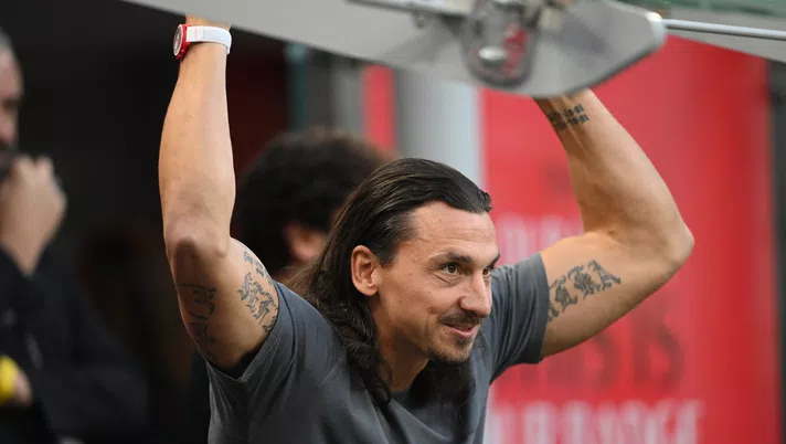 Ibrahimovic, premio alla carriera: 'La mia carriera non è ancora finita' (getty images)