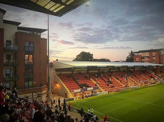 Vivere in uno stadio: in vendita l’appartamento dentro il Brisbane Road- immagine 2
