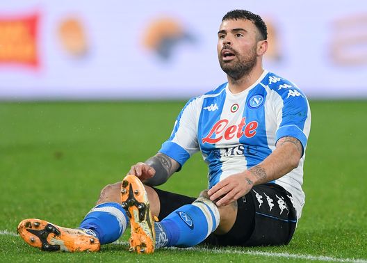 NAPLES, ITALY - JANUARY 06: Andrea Petagna of S.S.C. Napoli reacts during the Serie A match between SSC Napoli and Spezia Calcio at Stadio Diego Armando Maradona on January 06, 2021 in Naples, Italy. Sporting stadiums around Italy remain under strict restrictions due to the Coronavirus Pandemic as Government social distancing laws prohibit fans inside venues resulting in games being played behind closed doors. (Photo by Francesco Pecoraro/Getty Images ) NAPLES, ITALY - JANUARY 06: Andrea Petagna of S.S.C. Napoli reacts during the Serie A match between SSC Napoli and Spezia Calcio at Stadio Diego Armando Maradona on January 06, 2021 in Naples, Italy. Sporting stadiums around Italy remain under strict restrictions due to the Coronavirus Pandemic as Government social distancing laws prohibit fans inside venues resulting in games being played behind closed doors. (Photo by Francesco Pecoraro/Getty Images )