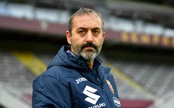 TURIN, ITALY - JANUARY 06: Marco Giampaolo, Head Coach of Torino F.C. reacts during the Serie A match between Torino FC and Hellas Verona FC at Stadio Olimpico di Torino on January 06, 2021 in Turin, Italy. Sporting stadiums around Italy remain under strict restrictions due to the Coronavirus Pandemic as Government social distancing laws prohibit fans inside venues resulting in games being played behind closed doors. (Photo by Valerio Pennicino/Getty Images)