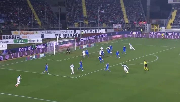 VIDEO Kvara vince il calciatore del mese: il Napoli lo celebra con le sue giocate! - immagine 1