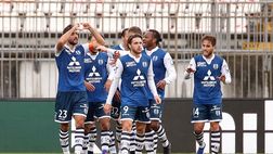 Serie B, il Chievo nel finale piega la Reggiana ed è secondo. Reggina affonda l’Entella