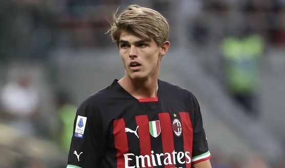 Charles De Ketelaere (attaccante AC Milan), qui durante Milan-Udinese 4-2 (Serie A 2022-2023) | News (Getty Images) Charles De Ketelaere AC Milan Milan-Udinese 4-2 Serie A 2022-2023