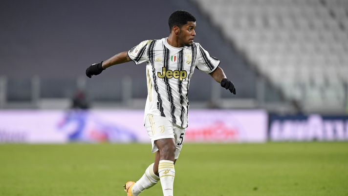 TURIN, ITALY - JANUARY 13: Wesley of Juventus controls the ball during the Coppa Italia match between Juventus and Genoa CFC at Allianz Stadium on January 13, 2021 in Turin, Italy. Sporting stadiums around Italy remain under strict restrictions due to the Coronavirus Pandemic as Government social distancing laws prohibit fans inside venues resulting in games being played behind closed doors. (Photo by Filippo Alfero - Juventus FC/Juventus FC via Getty Images) TURIN, ITALY - JANUARY 13: Wesley of Juventus controls the ball during the Coppa Italia match between Juventus and Genoa CFC at Allianz Stadium on January 13, 2021 in Turin, Italy. Sporting stadiums around Italy remain under strict restrictions due to the Coronavirus Pandemic as Government social distancing laws prohibit fans inside venues resulting in games being played behind closed doors. (Photo by Filippo Alfero - Juventus FC/Juventus FC via Getty Images)
