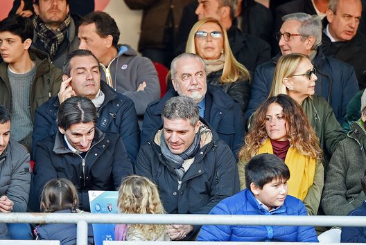  NAPLES, ITALY - DECEMBER 18: Aurelio De Laurentiis the President of SSC Napoli, Luigi De Magistris mayor of Naples looks on prior to the Serie A match between SSC Napoli and FC Torino at Stadio San Paolo on December 18, 2016 in Naples, Italy. (Photo by Francesco Pecoraro/Getty Images) 