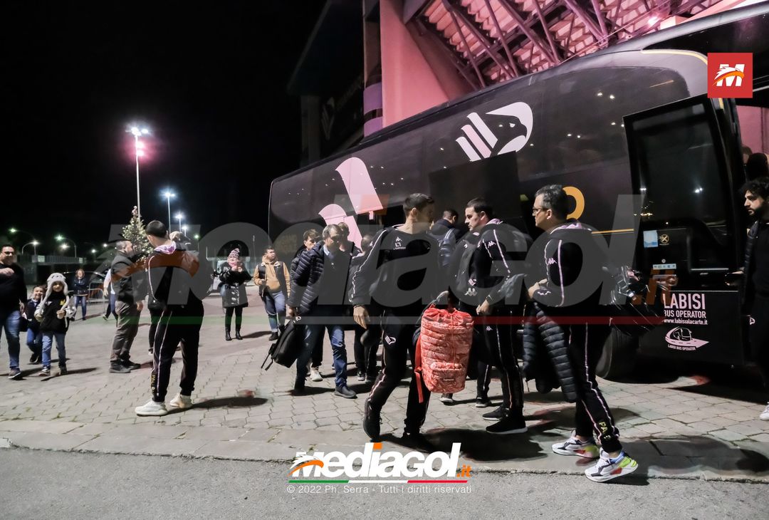 FOTO Palermo, i rosanero tornano a Palermo dopo il ritiro a Roma (Gallery) - immagine 5