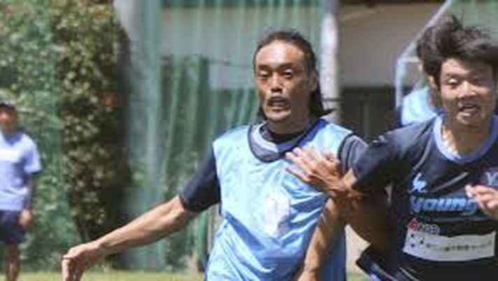 Abiko in campo a 41 anni e rotti: più vecchio di Zico... Abiko in campo a 41 anni e rotti: più vecchio di Zico...