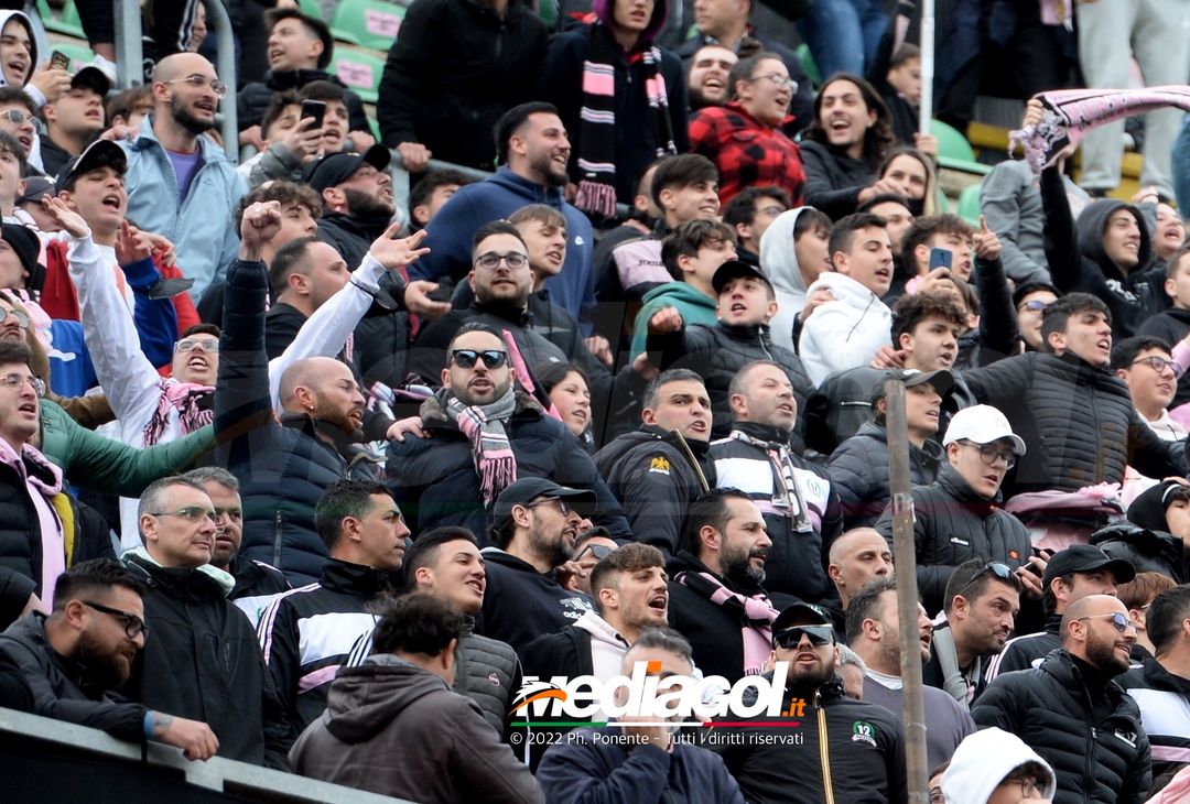FOTO, i tifosi allo stadio per Palermo – Fidelis Andria 1-1 (Gallery) - immagine 12